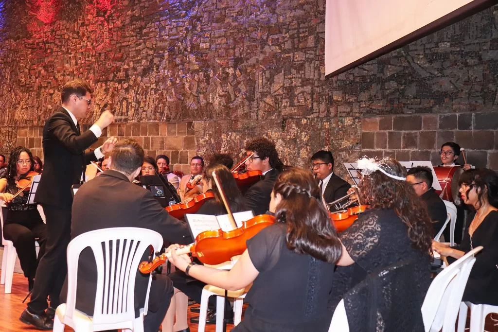 OSI presente en el 110° aniversario de la Unidad Educativa Municipal Eugenio Espejo