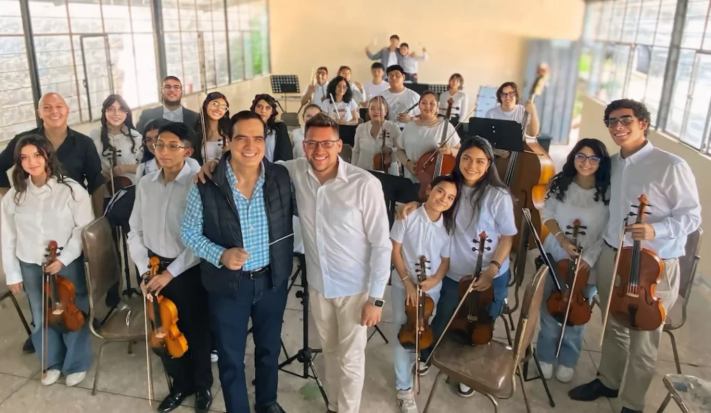 FUMAJS realizó una velada musical en agradecimiento al empresario Fernando Sansur