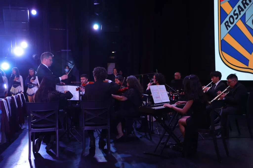 La OSI se presentó por primera vez en el Teatro San Gabriel